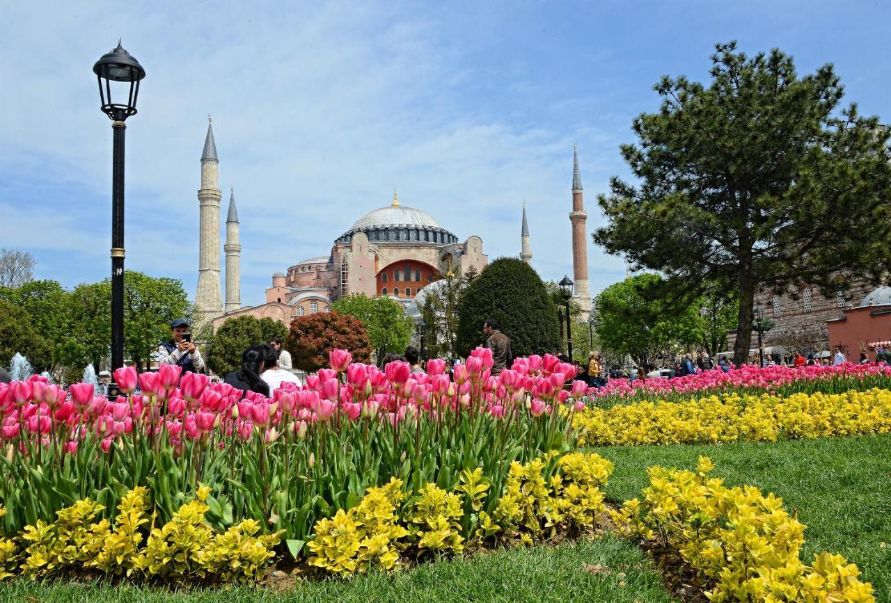 Henna Hotel Istanbul Bagian luar foto